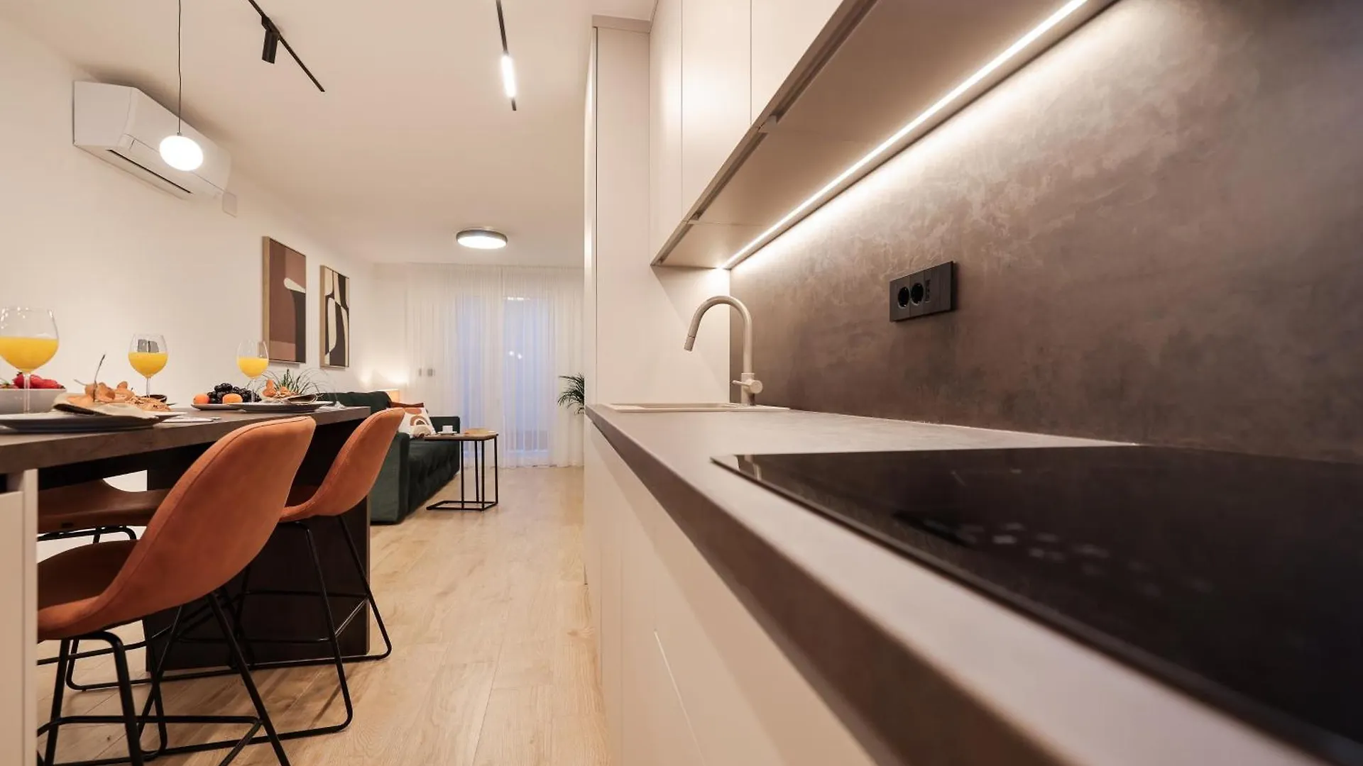 Luxury Maraschino Apartments ザダル